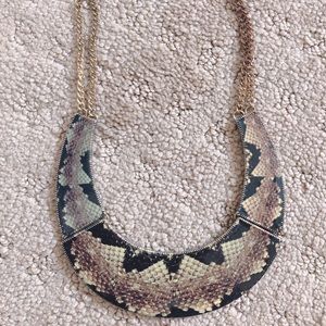 Chocker necklace